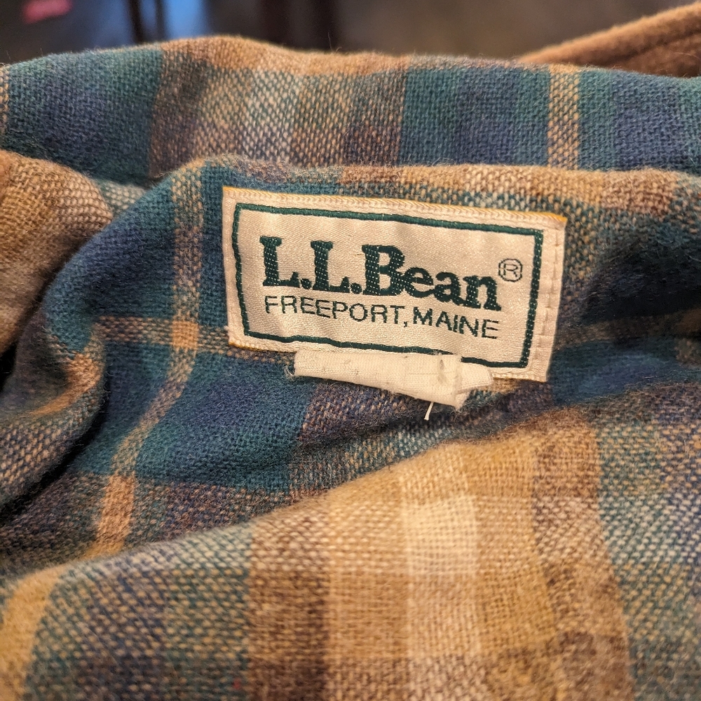 L.L. Bean Cream Pea Coat Classic Design - Picture 4 of 8